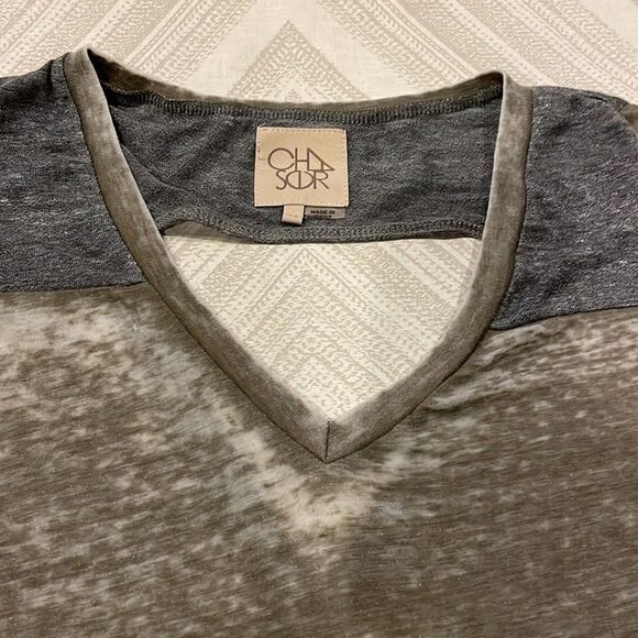 Chaser Women’s Grey/Army Green V Neck Open Back T-Shirt - Picture 3 of 7